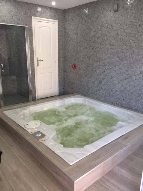 Jacuzzi intérieur